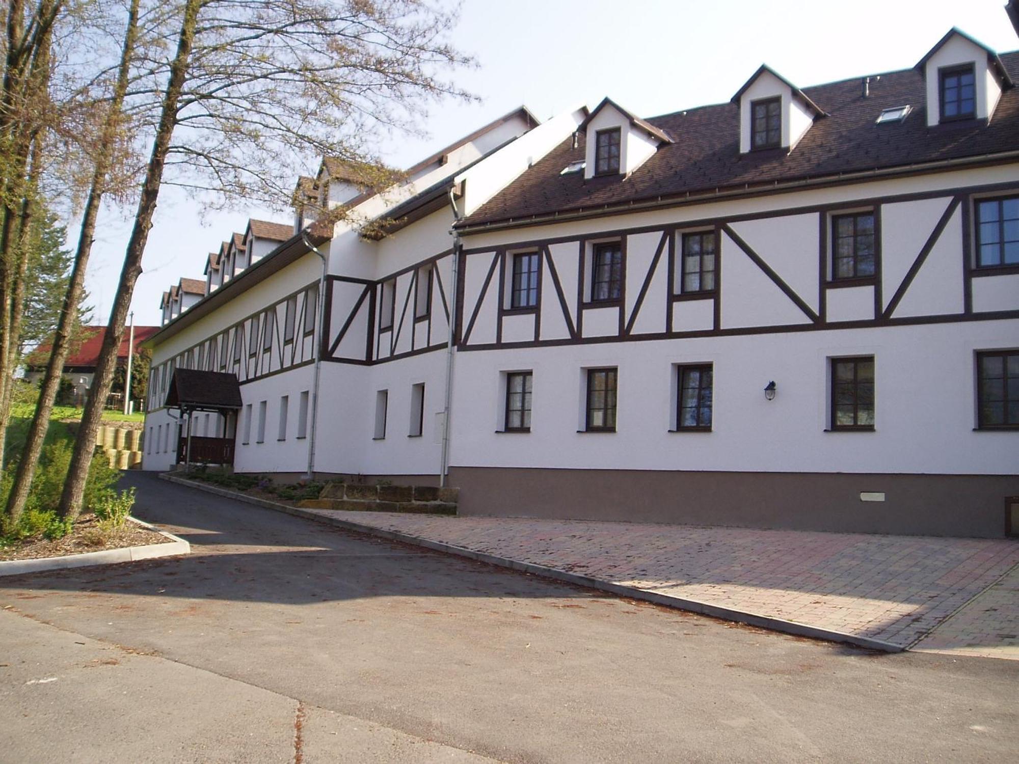 Restaurace a Penzion Česká Hospoda Heřmanice Exterior foto