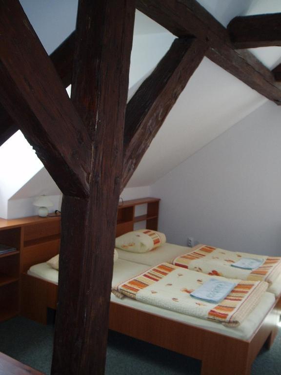 Restaurace a Penzion Česká Hospoda Heřmanice Habitación foto