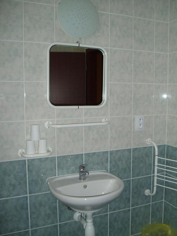Restaurace a Penzion Česká Hospoda Heřmanice Habitación foto